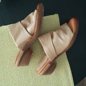 MIZ MOOZ CALLAN SANDAL